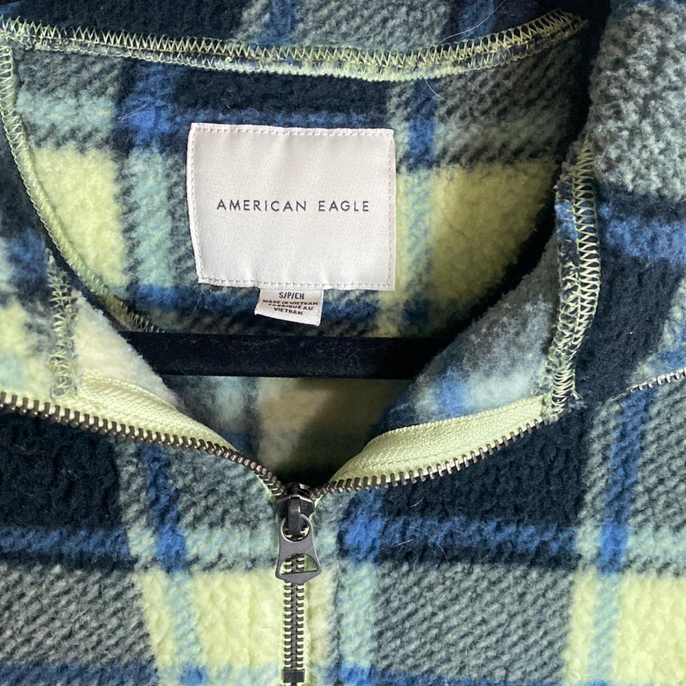 🎱American Eagle Plaid Pullover! - Picture 3 of 8